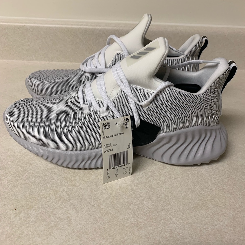 Adidas Alphabounce instinct